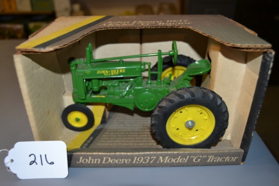 diecast JD 1937 "G" tractor W/box