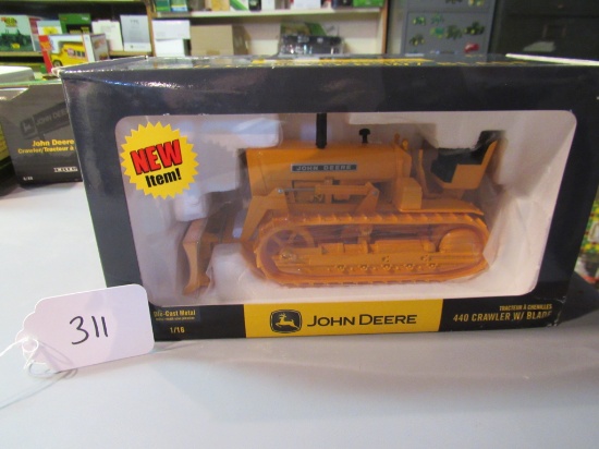diecast JD yellow "440" crawler & blade W/box