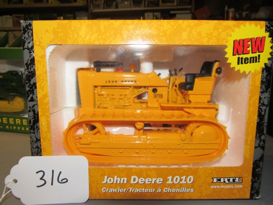 diecast JD yellow "1010" crawler  W/box