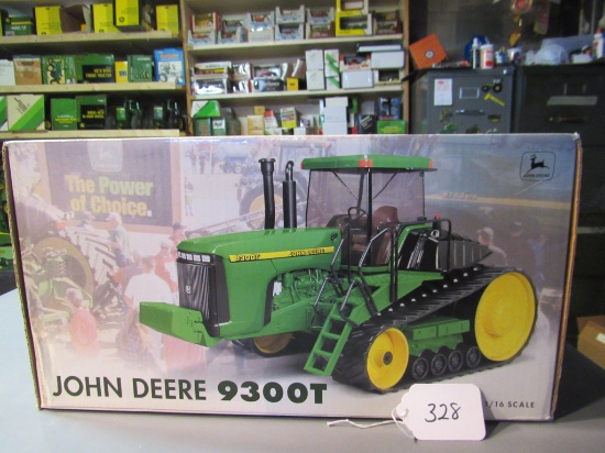 2000 Farm show special limited edition - 1 of 2,500 - second in the series -diecast JD "9300 T" trac