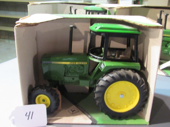 diecast JD utility tractor W/ box