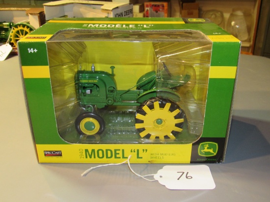 diecast JD 1940 "L" tractor w mud lug wheels  W/box