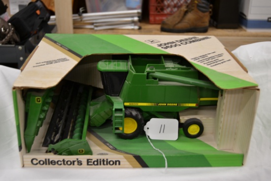 JD diecast collectors edition 9600 combine W/box