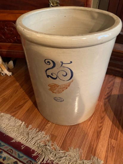 25 gallon red wing crock