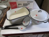 5 Piece Enamel Set Large Rectangle Pan, Round Pot & Lid