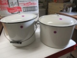 2 large enamel pots with lids (black)