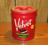 Velvet tobacco tin