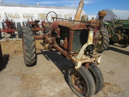 FARMALL F20 TRACTOR