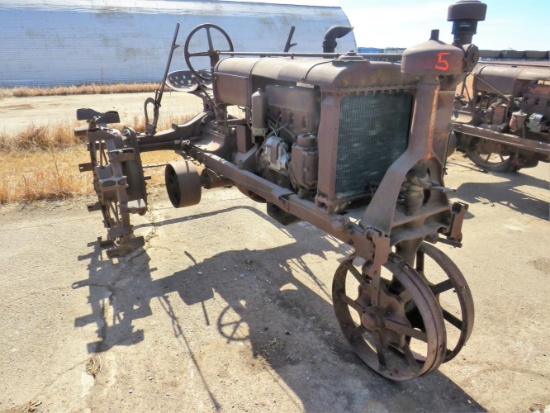 FARMALL F20 TRACTOR