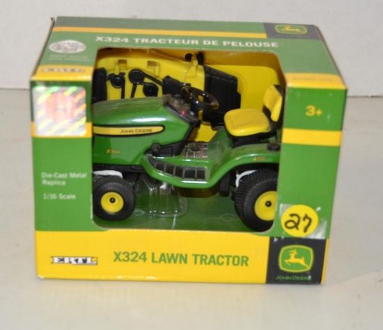 Ertl JD diecast X 324 lawn tractor W/box