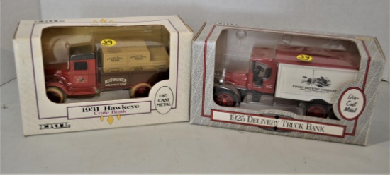 2 Ertl diecast auto banks W/box (Budweiser, Coors)