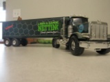 Lawn & Garden Netting Green Semi and Trailer