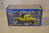 First Gear diecast Napa tow truck W/ box