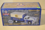 First Gear diecast NAPA 1958 GMC straight truck W/box