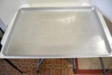 industrial baking sheet with plastic lid