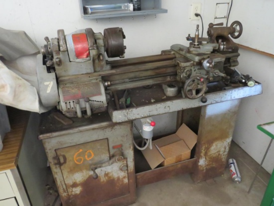 SOUTH BEND PRECISION LATHE WITH VARIOUS TOOLING