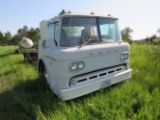 FORD C600 CABOVER TRUCK