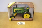 John Deere 720 hi crop tractor 1/16