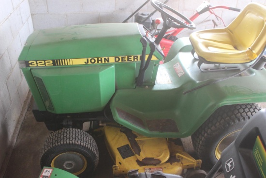 John Deere 322 Lawn Mower, 879 Hrs, Yanmar Diesel Engine