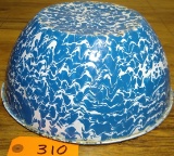 Blue & White Swirl Graniteware Mixing Bowl