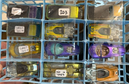 9 Sweet 16 Hot wheels cars in poor condition + 3 others