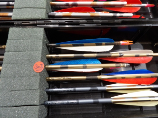 Arrow Case w/20 Ct 30" Easton Complete Arrows Camo Patterns