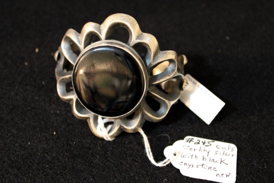 Black onzx & sterling silver cuff braclet