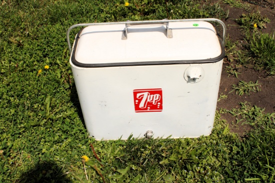 White 7UP cooler