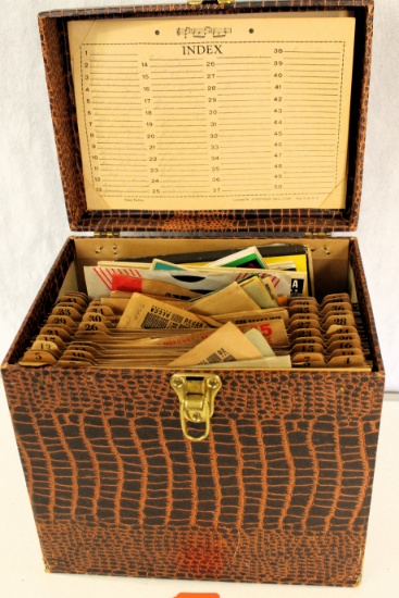 record case full of 45 rpm records