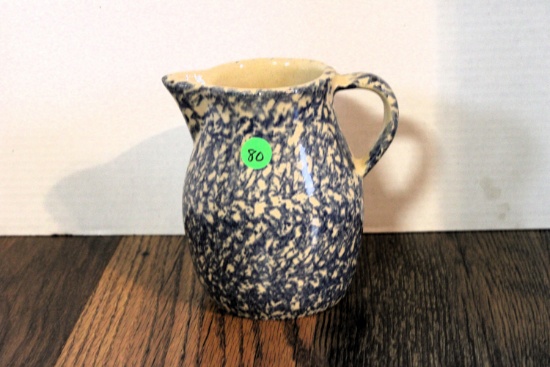 Robinson spongeware crock pitcher