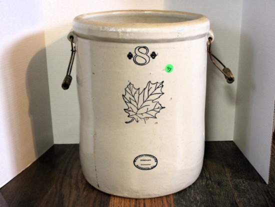 Western #8 crock W/dual bail wire handles
