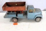 Metal Ertl grain truck