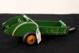 Diecast JD manure spreader