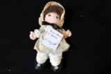 Precios Moments doll