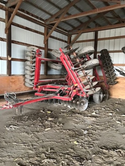 Case IH 3960 22’ disc