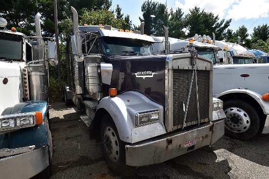 2006 Kenworth W900 Sleeper Truck Tractor