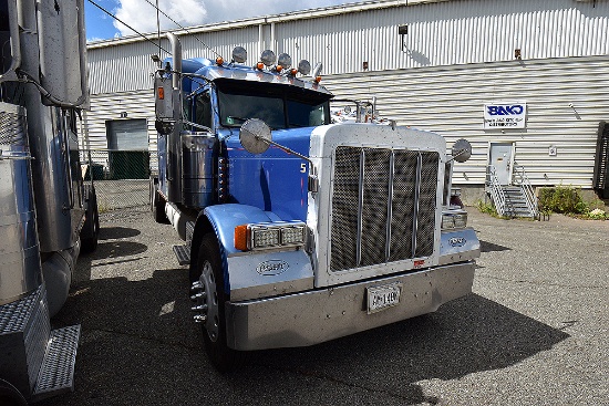 2007 Peterbilt 379 Sleeper Truck Tractor