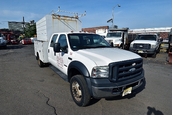 2007 Ford F-450 Diesel, Utility Truck