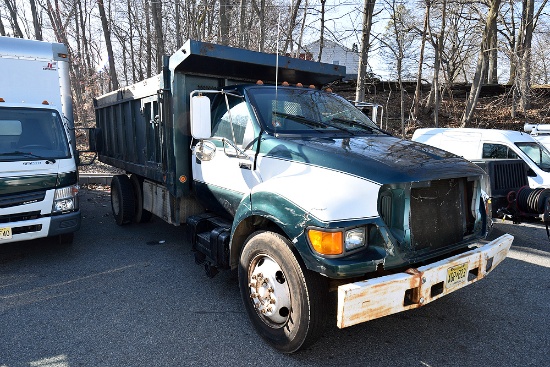 2001 Ford F-650, Single Axle Dump Truck