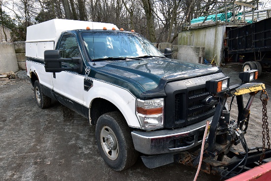 2008 Ford F-250 SD, 4WD w/ V-Plow, Bed Mounted Fuel Tank & Bed Cap