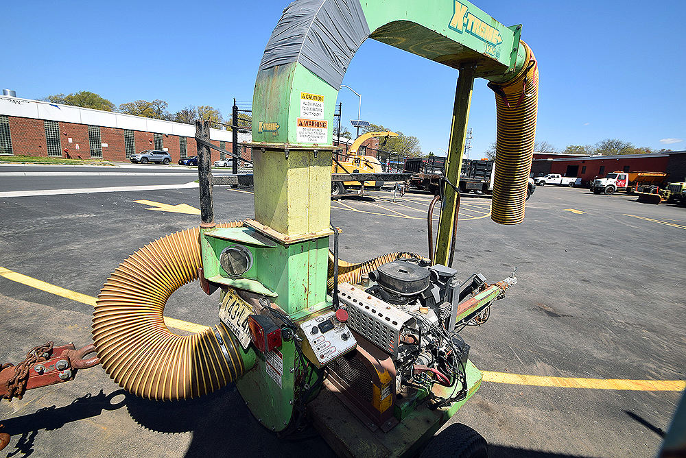 X-Treme Vac Model: XV6527 Leaf Vacuum | Proxibid