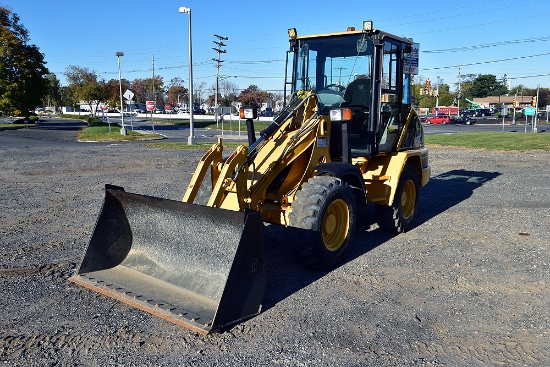 CAT 906 Wheel Loader