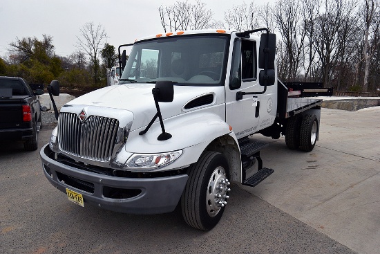 2013 International Terrastar Flatbed Truck