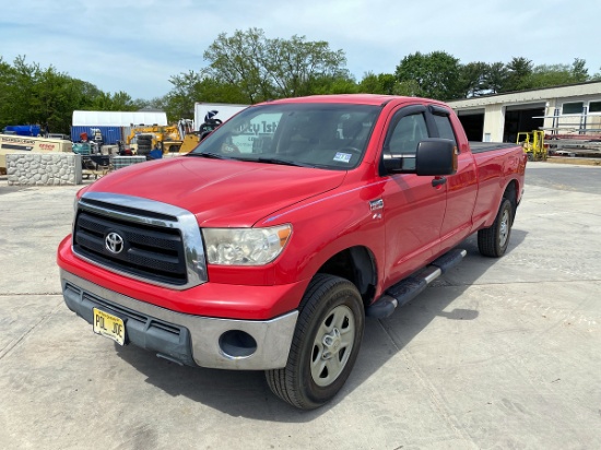 2010 Toyota Tundra Pickup Truck