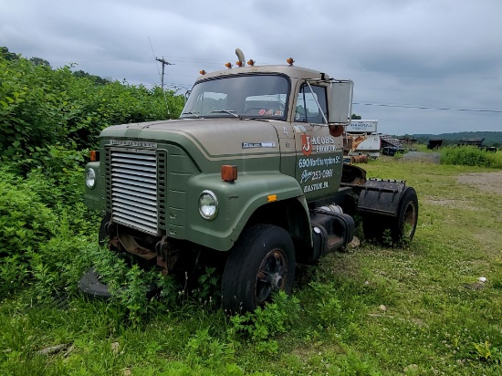 1975 International 2050A Single-Axle Truck Tractor (no title)