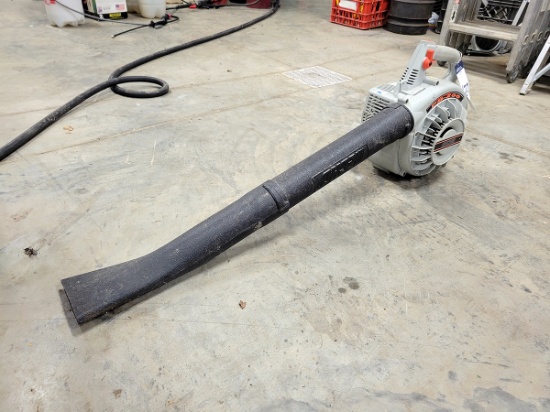 Echo pb-200 gas powered leaf blower