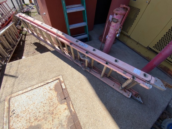 Louisville 20ft Fiberglass Extension Ladder