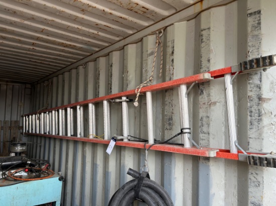 Louisville 32ft Fiberglass Extension Ladder