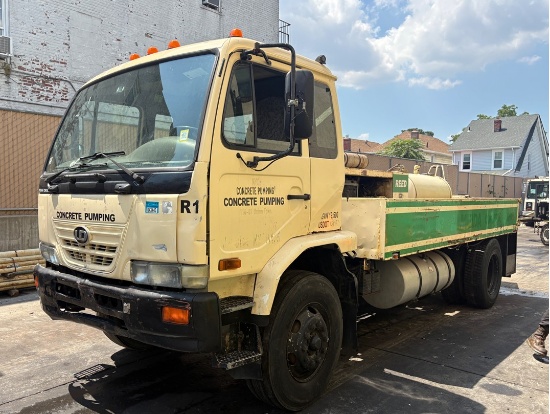 2004 Reed B70 Concrete Pump Mounted on 2009 UD 2600 Truck
