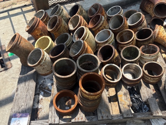 A Group of Ass't Con Forms 4-Inch Elbows